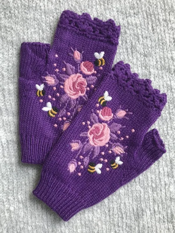 Bee and Flower Embroidery Warm Woolen Half-Finger Gloves