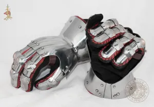 Hourglass Gauntlets 14th Century. The Black Prince