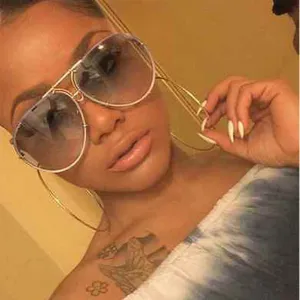 Street Chic Purple Gradient Aviator Sunglasses